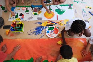 UN PASSO ALLA VOLTA: DOPOSCUOLA CREATIVO / Luna Clara Ronco